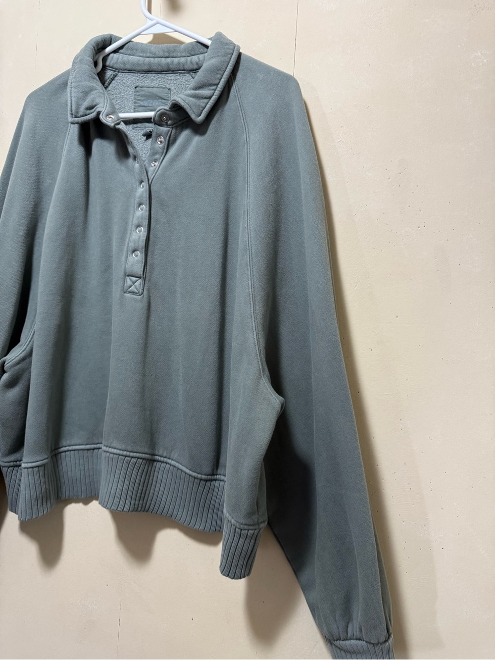 Aerie 1/2 Snap-Front Sage Green Oversized Crop Slouch Sweatshirt Sz XL - Picture 3 of 9